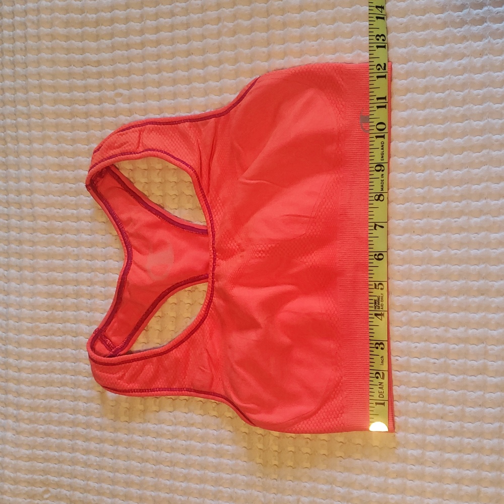 6 Sports Bras - Picture 4 of 8